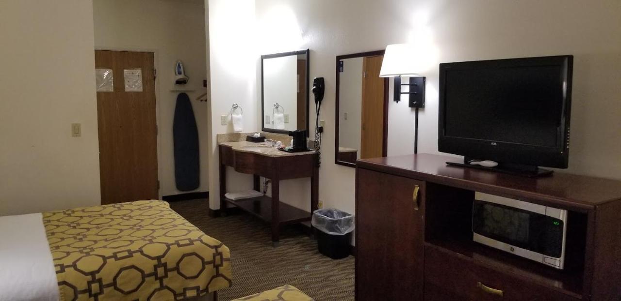 Baymont By Wyndham Harlan Hotel Luaran gambar